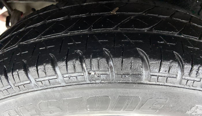 2015 Maruti Swift VDI ABS, Diesel, Manual, 92,673 km, Right Rear Tyre Tread