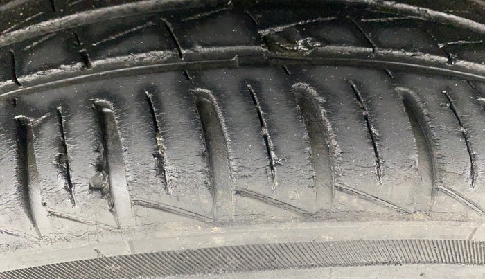 2019 Hyundai NEW SANTRO MAGNA AMT, Petrol, Automatic, 25,771 km, Left Rear Tyre Tread