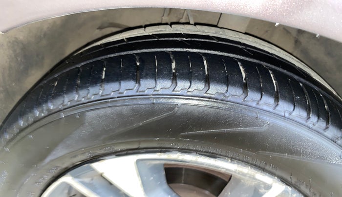 2017 Tata TIGOR XZ (O) PETROL, Petrol, Manual, 64,552 km, Left Front Tyre Tread