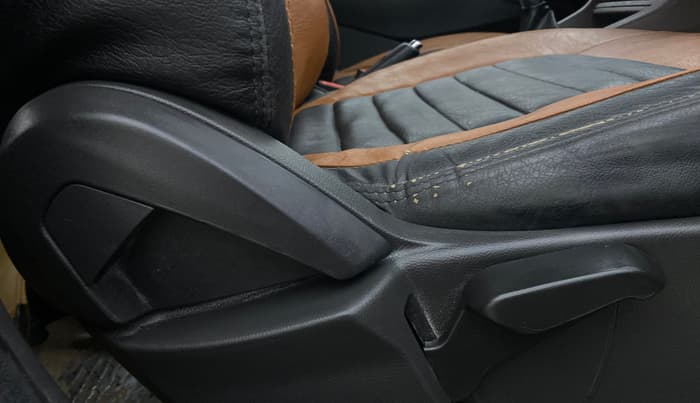2018 Ford FREESTYLE TITANIUM 1.2 PETROL, Petrol, Manual, 56,159 km, Driver Side Adjustment Panel