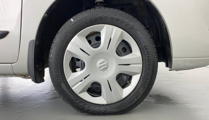 2011 Maruti Wagon R 1.0 VXI, Petrol, Manual, 33,528 km, Right Front Wheel