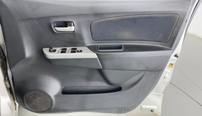 2011 Maruti Wagon R 1.0 VXI, Petrol, Manual, 33,528 km, Driver Side Door Panels Control