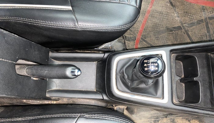 2022 Maruti Swift ZXI, Petrol, Manual, 71,612 km, Gear Lever