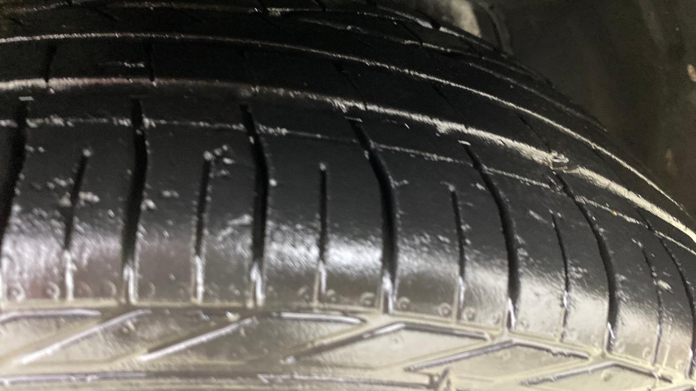 2021 Tata NEXON XZA PLUS PETROL, Petrol, Automatic, 66,328 km, Right Front Tyre Tread