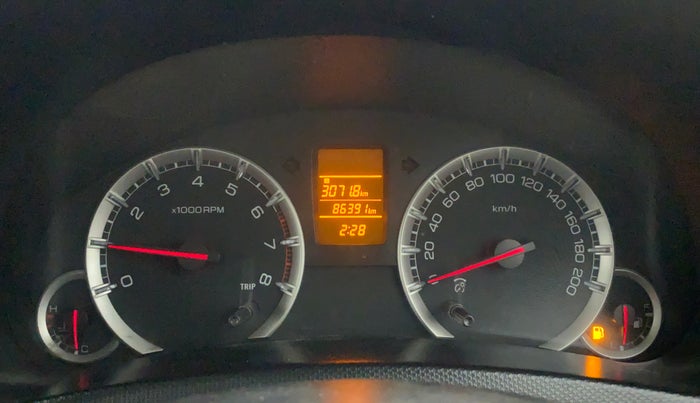 2013 Maruti Swift Dzire VXI, Petrol, Manual, 86,391 km, Odometer Image