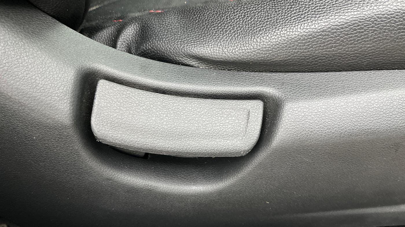 2022 Hyundai Verna S PLUS 1.5 VTVT, Petrol, Manual, 44,894 km, Driver Side Adjustment Panel