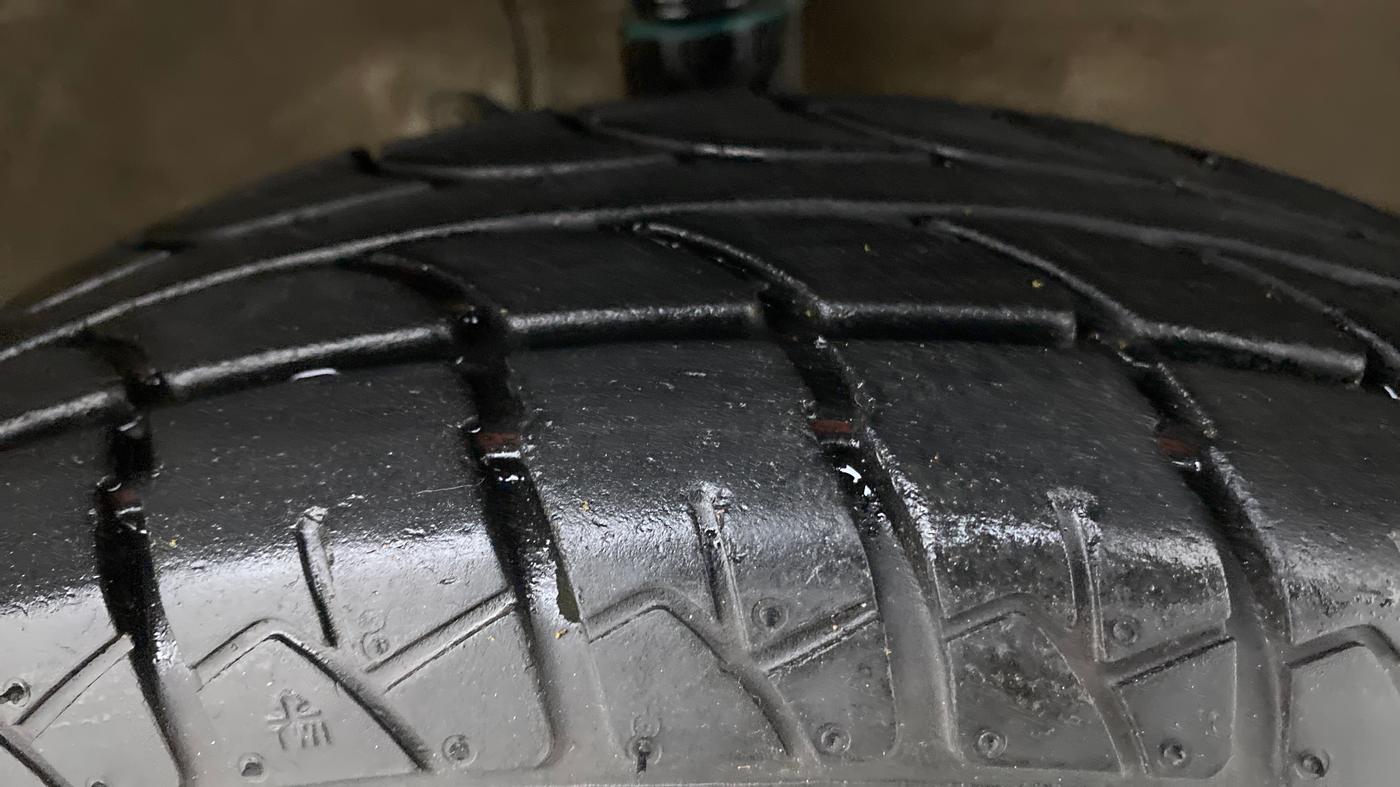 2016 Maruti Wagon R 1.0 LXI CNG, CNG, Manual, 17,428 km, Right Front Tyre Tread