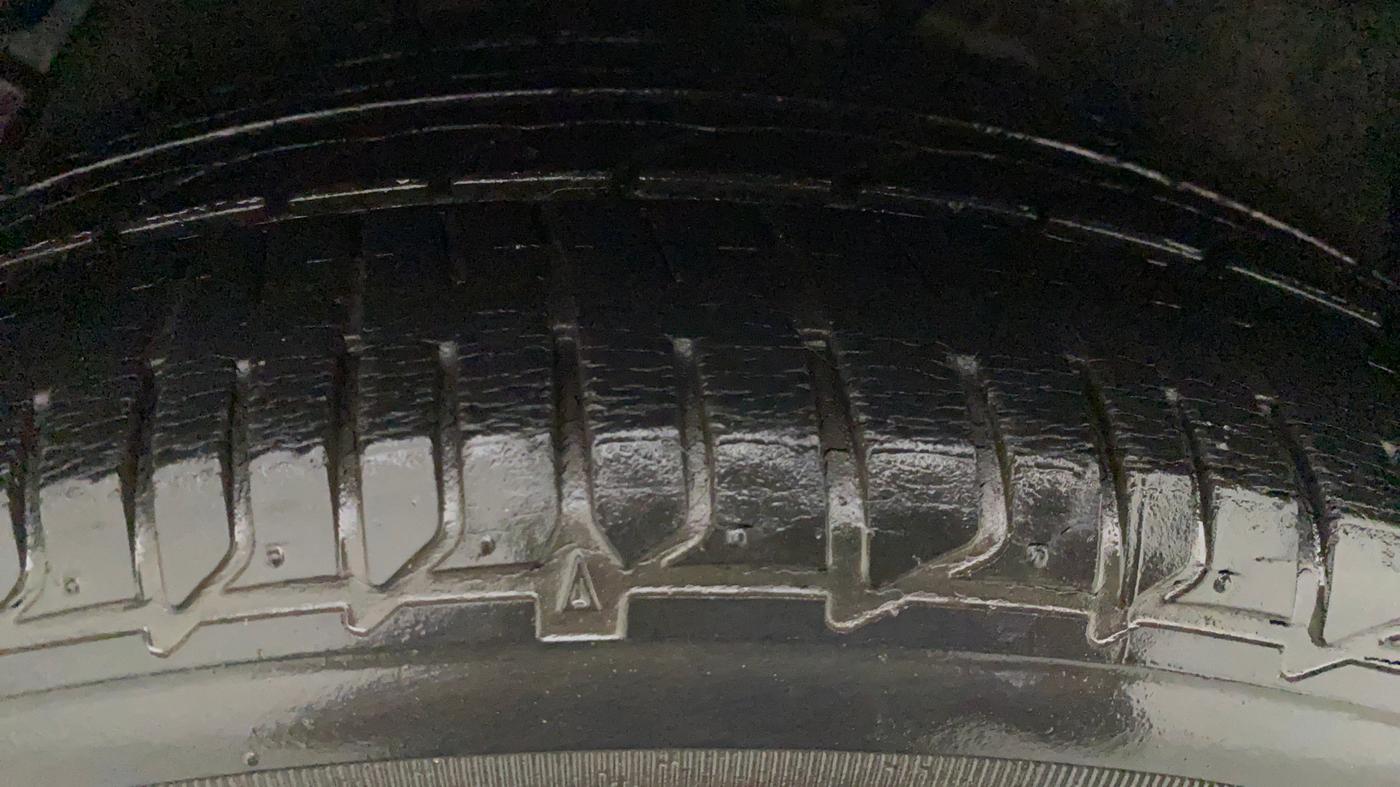 2016 Hyundai Verna 1.6 VTVT SX AT, Petrol, Automatic, 25,283 km, Left Rear Tyre Tread