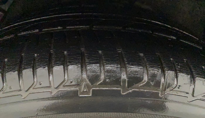 2016 Hyundai Verna 1.6 VTVT SX AT, Petrol, Automatic, 25,283 km, Left Rear Tyre Tread