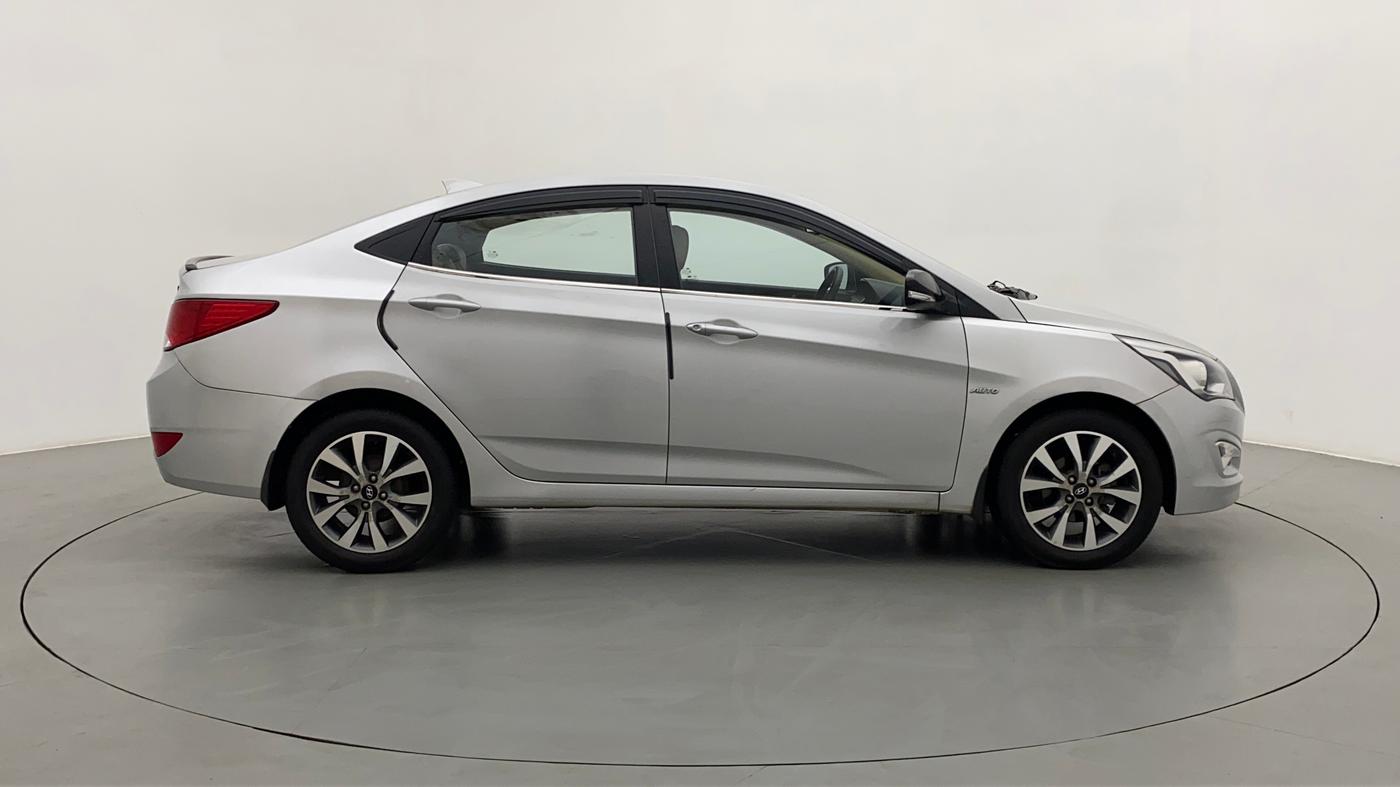 2016 Hyundai Verna 1.6 VTVT SX AT, Petrol, Automatic, 25,283 km, Right Side