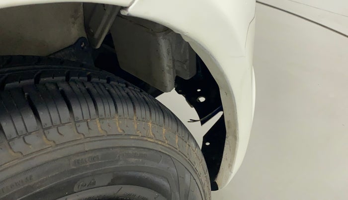 2010 Maruti Swift LXI, Petrol, Manual, 47,806 km, Right fender - Lining missing