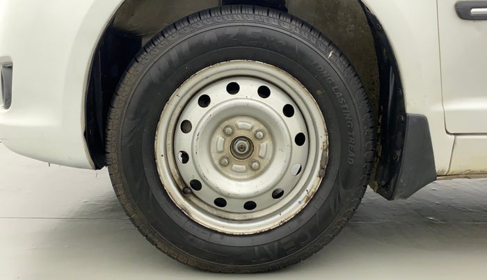 2010 Maruti Swift LXI, Petrol, Manual, 47,806 km, Left Front Wheel