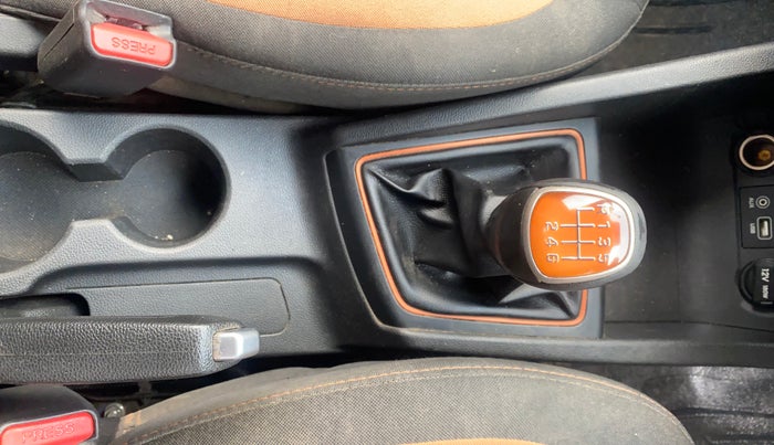 2017 Hyundai i20 Active 1.4 SX, Diesel, Manual, 63,707 km, Gear Lever