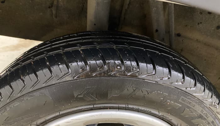 2017 Renault Kwid RXT 0.8, Petrol, Manual, 63,088 km, Right Rear Tyre Tread