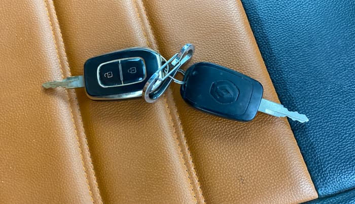 2017 Renault Kwid RXT 0.8, Petrol, Manual, 63,088 km, Key Close Up