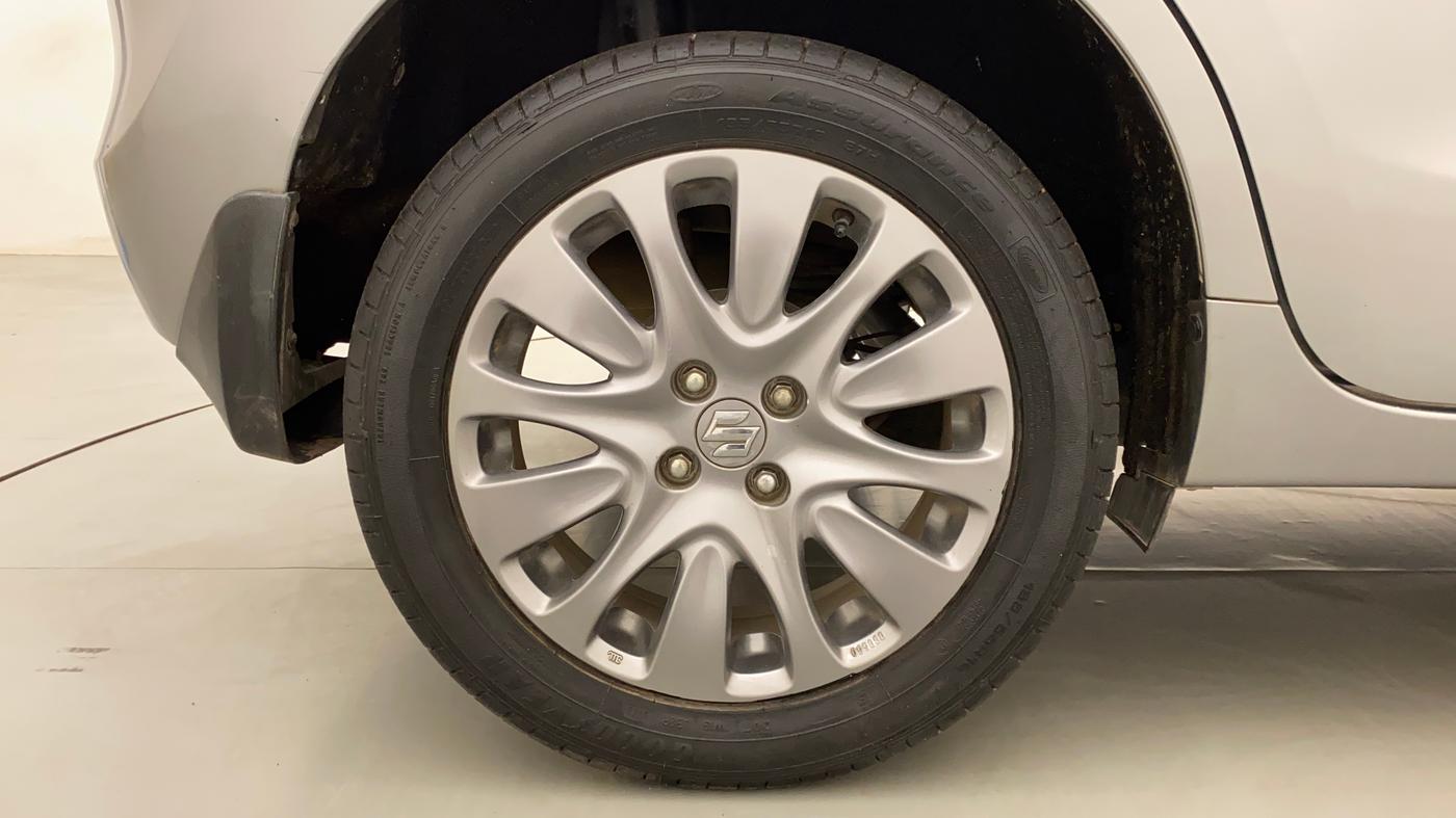 2017 Maruti Baleno ALPHA PETROL 1.2, Petrol, Manual, 66,942 km, Right Rear Wheel