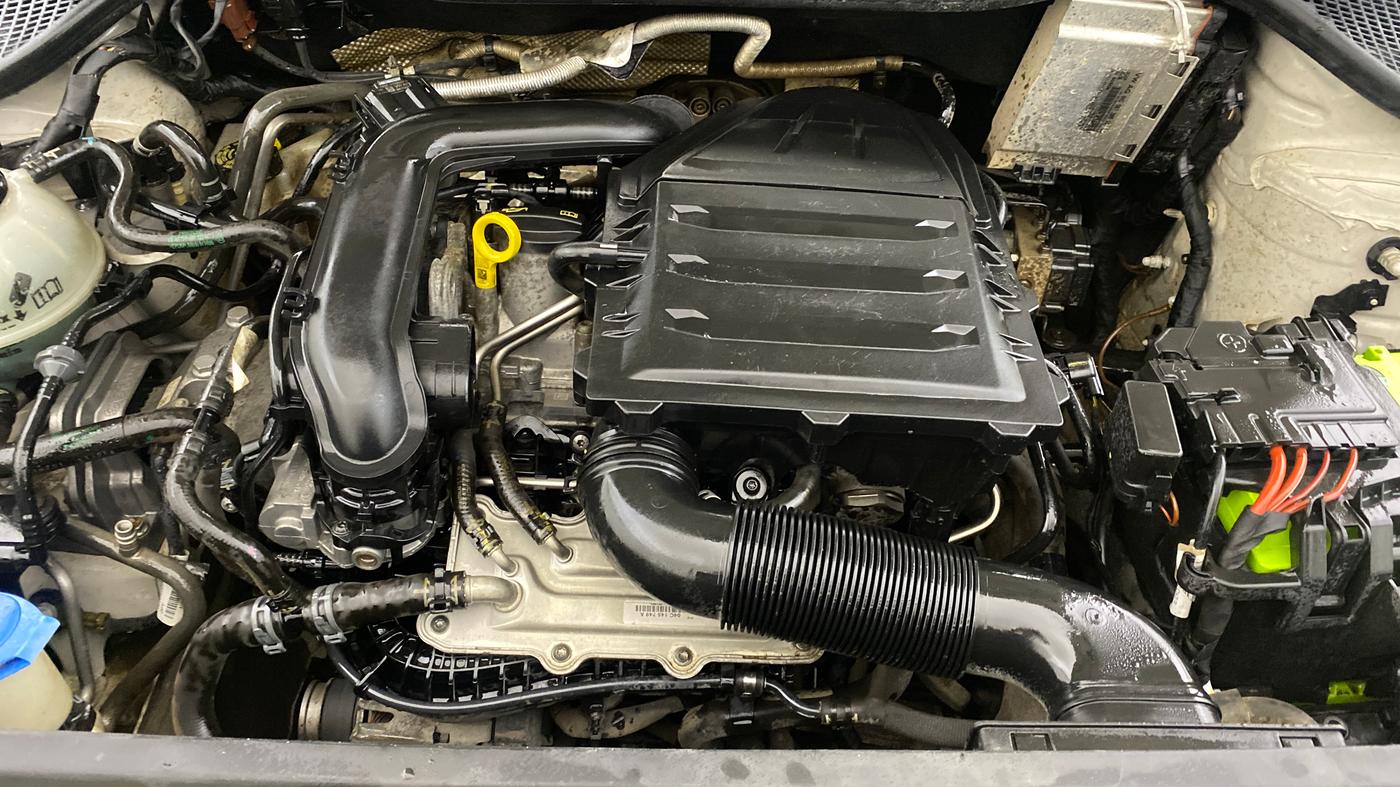 2021 Volkswagen Polo COMFORTLINE 1.0L TSI, Petrol, Manual, 86,181 km, Engine View