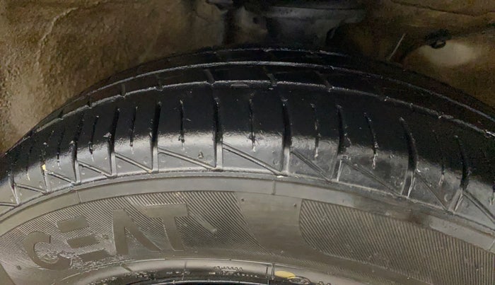 2021 Maruti Alto LXI O, Petrol, Manual, 45,706 km, Right Front Tyre Tread