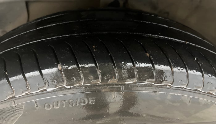 2023 Hyundai EXTER SX 1.2 CNG MT, CNG, Manual, 97,872 km, Left Front Tyre Tread