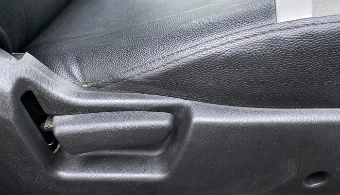 2021 Maruti Alto LXI, Petrol, Manual, 12,832 km, Driver Side Adjustment Panel