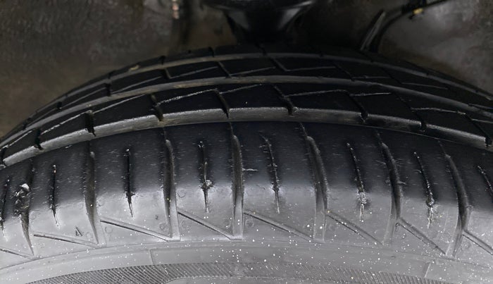 2021 Maruti Alto LXI, Petrol, Manual, 12,832 km, Right Front Tyre Tread