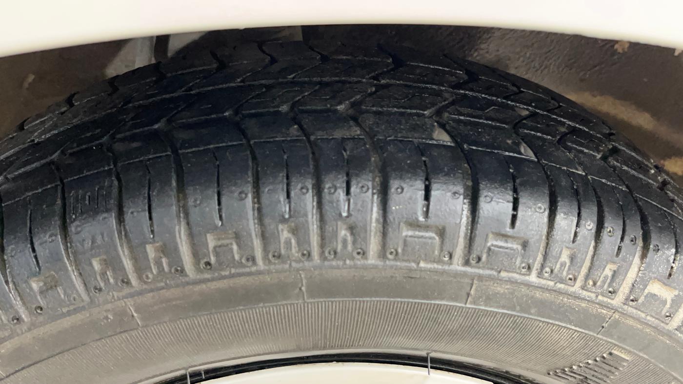 2018 Maruti Alto 800 LXI, Petrol, Manual, 24,953 km, Right Front Tyre Tread