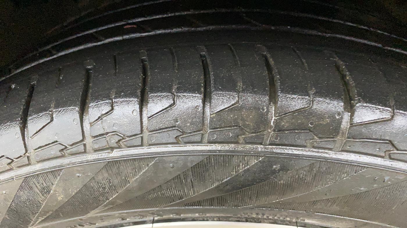 2018 Hyundai Creta SX AT 1.6 PETROL, Petrol, Automatic, 81,734 km, Left Front Tyre Tread
