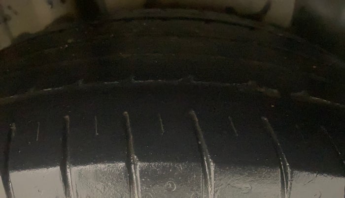 2017 Maruti S Cross ZETA 1.3, Diesel, Manual, 94,297 km, Right Rear Tyre Tread