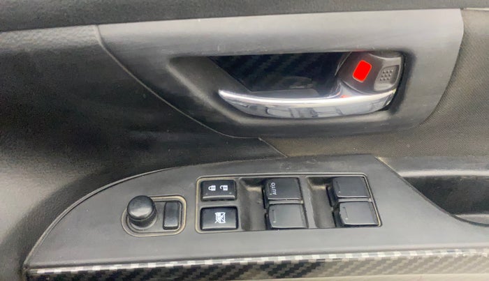 2017 Maruti S Cross ZETA 1.3, Diesel, Manual, 94,297 km, Driver Side Door Panels Control