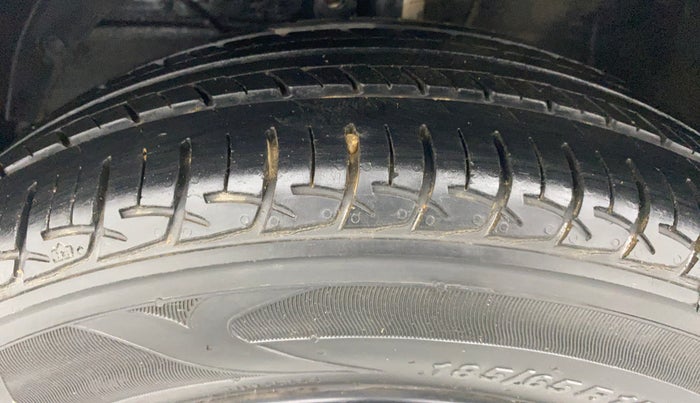 2016 Maruti Baleno DELTA 1.2 K12, Petrol, Manual, 24,084 km, Left Front Tyre Tread