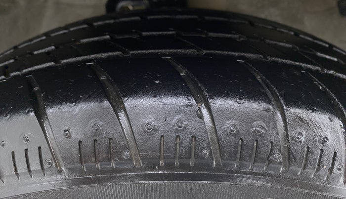 2020 Maruti Celerio ZXI, Petrol, Manual, 32,492 km, Right Front Tyre Tread