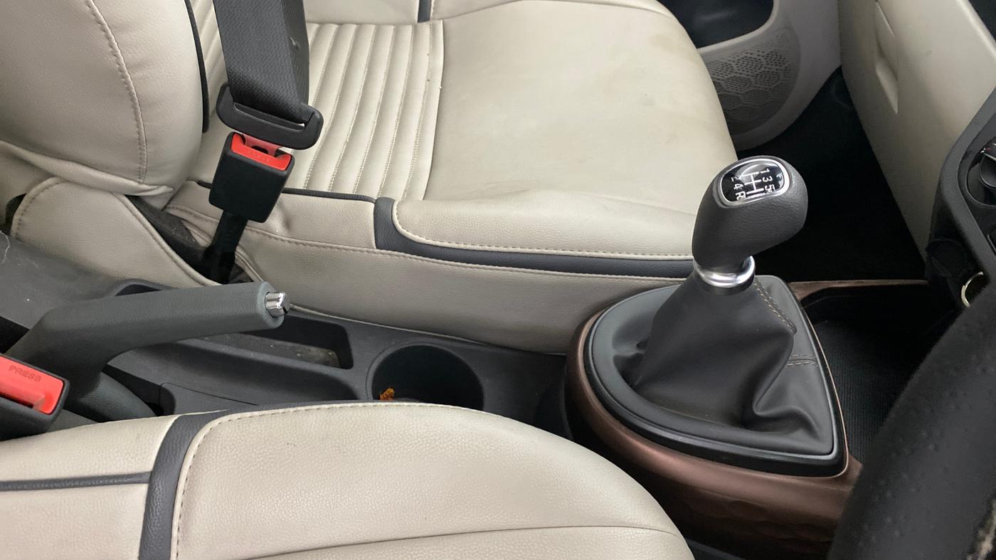2022 Hyundai AURA SX 1.2 CNG, CNG, Manual, 9,680 km, Gear Lever