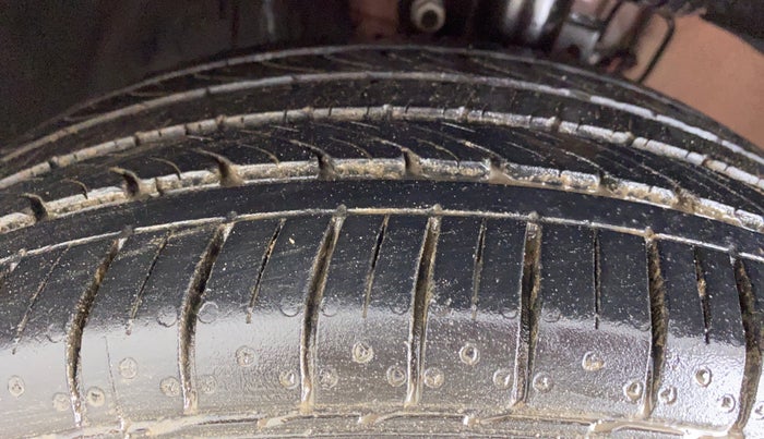 2020 Volkswagen Vento HIGHLINE PLUS 1.0 TSI MT, Petrol, Manual, 6,323 km, Left Front Tyre Tread