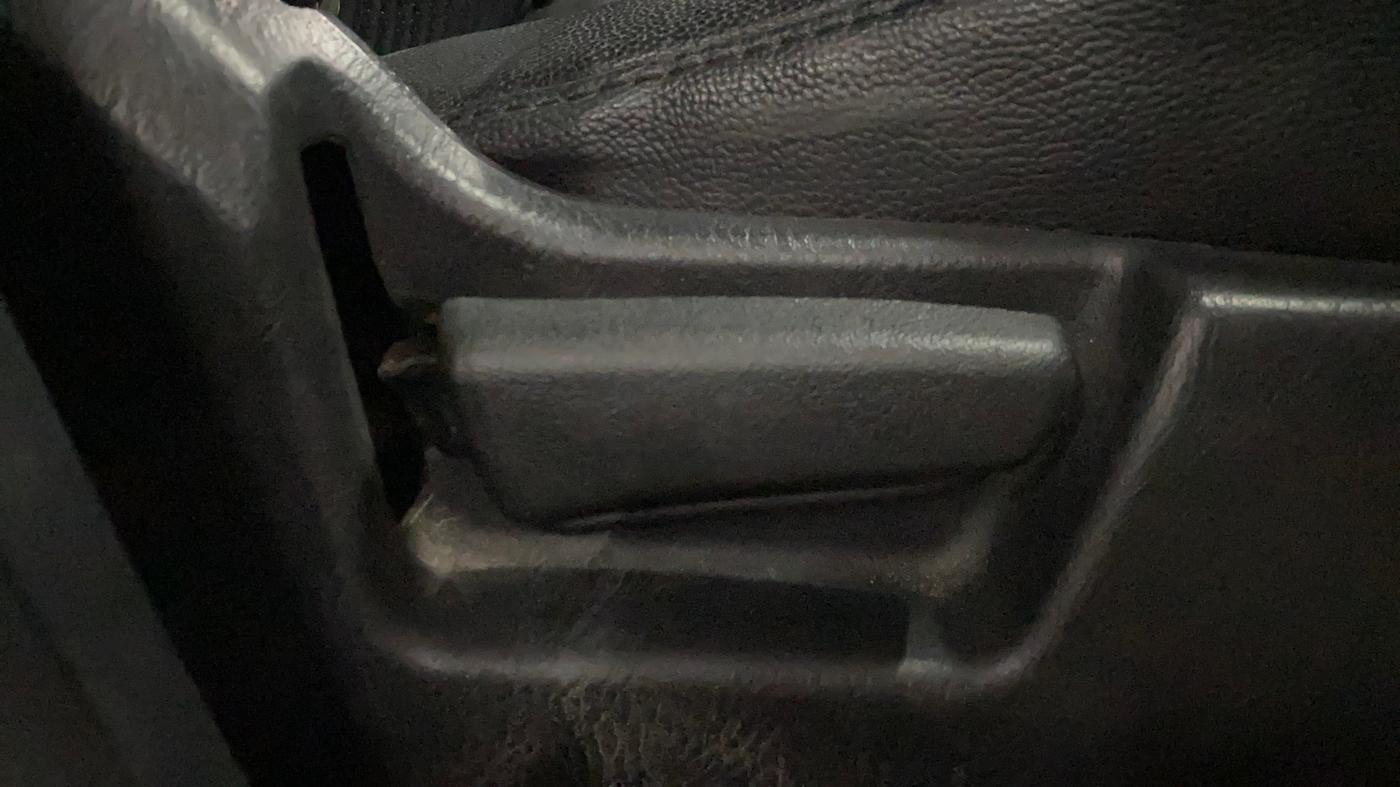 2021 Maruti Alto LXI, Petrol, Manual, 18,628 km, Driver Side Adjustment Panel