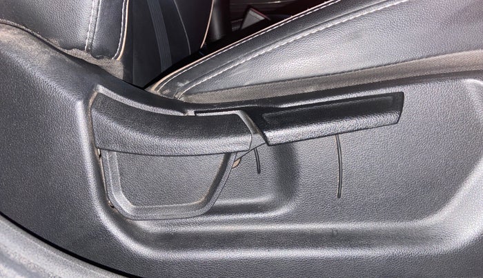 2021 Hyundai NEW I20 ASTA (O) 1.0 TURBO GDI DCT, Petrol, Automatic, 36,010 km, Driver Side Adjustment Panel