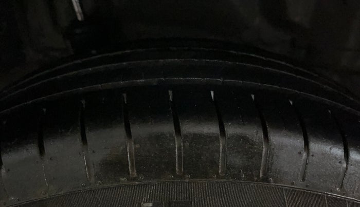 2015 Honda Amaze 1.2L I-VTEC S, Petrol, Manual, 48,965 km, Right Rear Tyre Tread