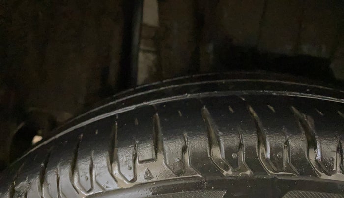 2022 Maruti Swift ZXI AMT, Petrol, Automatic, 53,739 km, Right Rear Tyre Tread