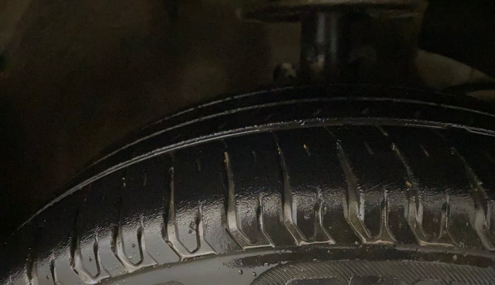 2022 Maruti Swift ZXI AMT, Petrol, Automatic, 53,739 km, Right Front Tyre Tread