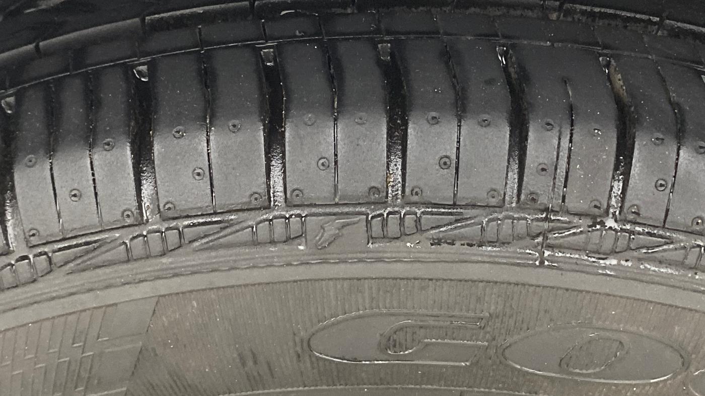 2016 Maruti Celerio ZXI AMT, Petrol, Automatic, 35,307 km, Right Rear Tyre Tread