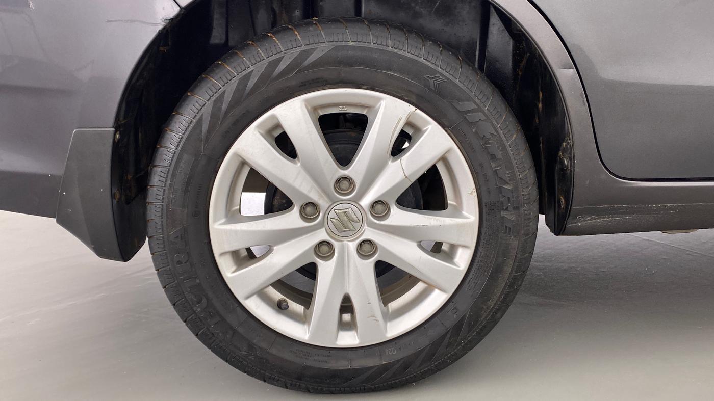 2016 Maruti Ertiga ZXI, Petrol, Manual, 15,984 km, Right Rear Wheel