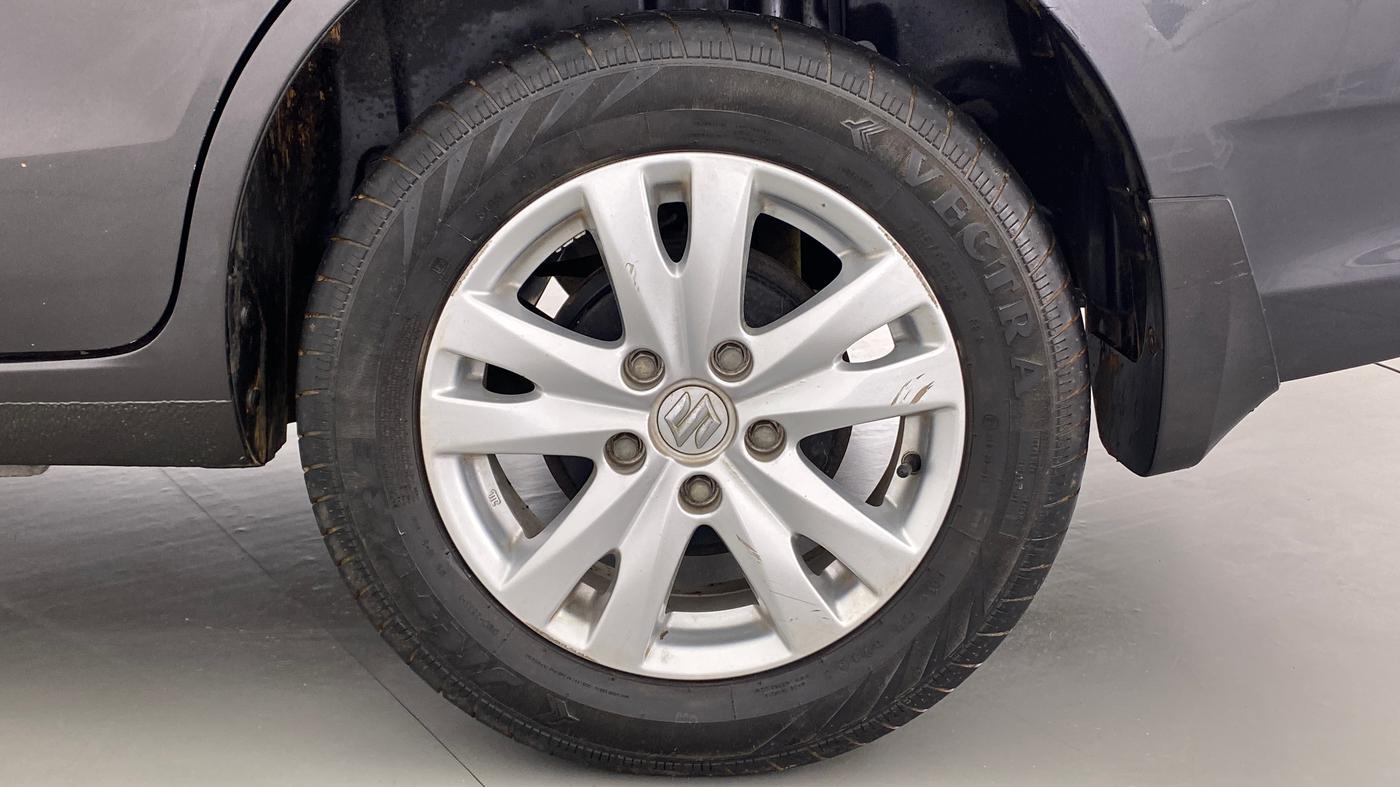 2016 Maruti Ertiga ZXI, Petrol, Manual, 15,984 km, Left Rear Wheel