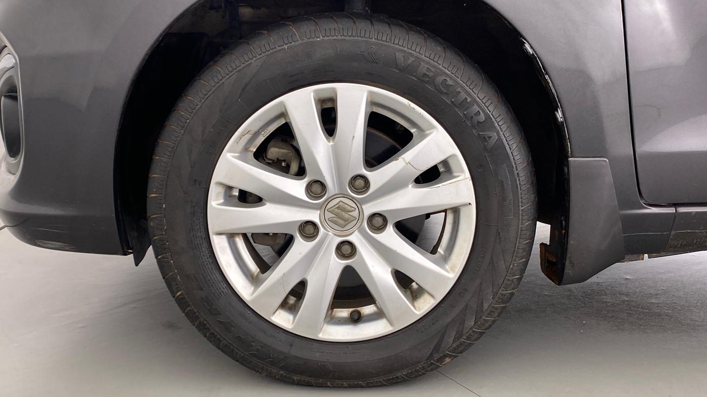 2016 Maruti Ertiga ZXI, Petrol, Manual, 15,984 km, Left Front Wheel
