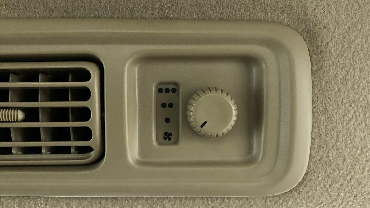 2016 Maruti Ertiga ZXI, Petrol, Manual, 15,984 km, Rear AC Temperature Control