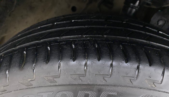 2018 Honda WR-V 1.2 i-VTEC VX MT, Petrol, Manual, 90,213 km, Right Front Tyre Tread
