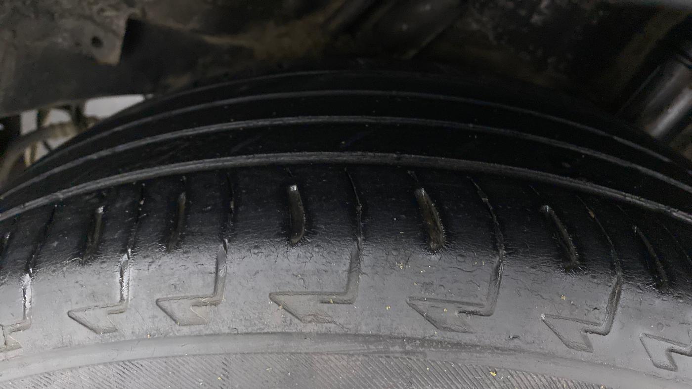 2018 Honda WR-V 1.2 i-VTEC VX MT, Petrol, Manual, 90,213 km, Left Rear Tyre Tread