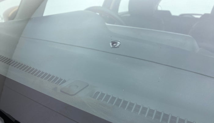 2018 Honda WR-V 1.2 i-VTEC VX MT, Petrol, Manual, 90,213 km, Front windshield - Minor spot on windshield