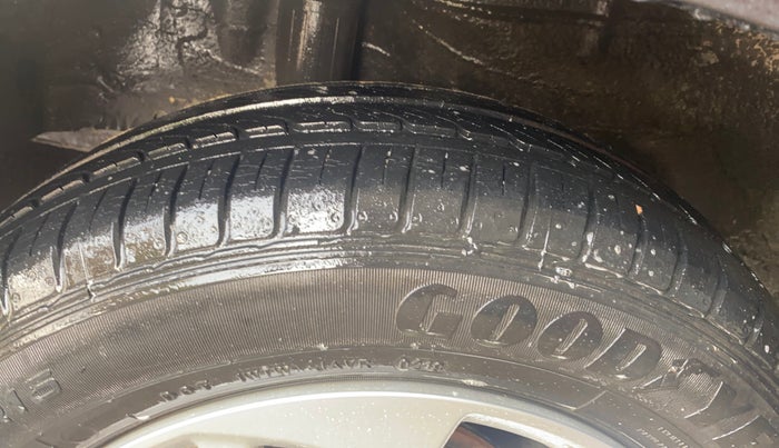 2018 Honda Jazz 1.2L I-VTEC V, Petrol, Manual, 28,216 km, Right Rear Tyre Tread