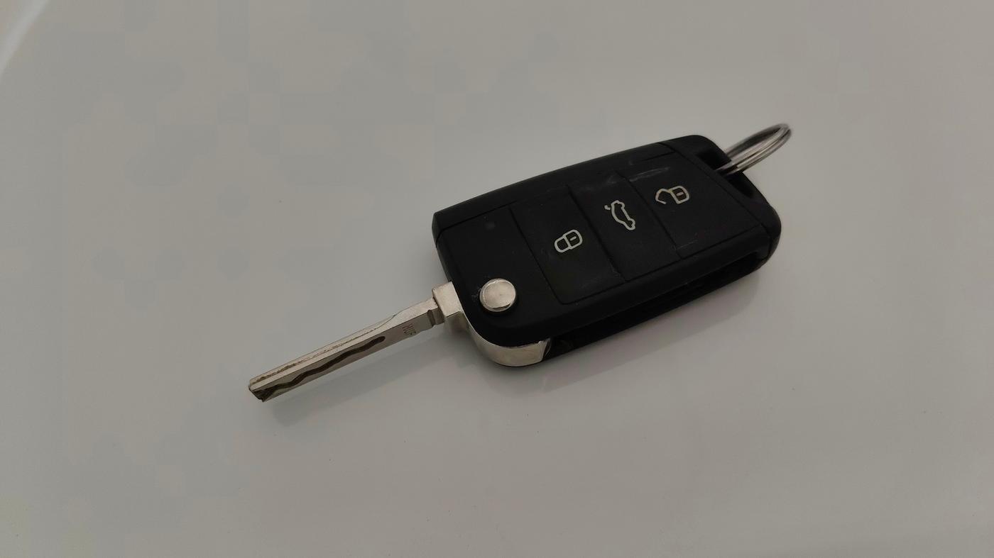 2022 Volkswagen TAIGUN TOPLINE 1.0 TSI AT, Petrol, Automatic, 86,565 km, Key Close Up