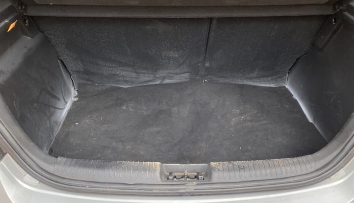 2013 Hyundai i20 ASTA 1.2, Petrol, Manual, 1,02,376 km, Boot Inside
