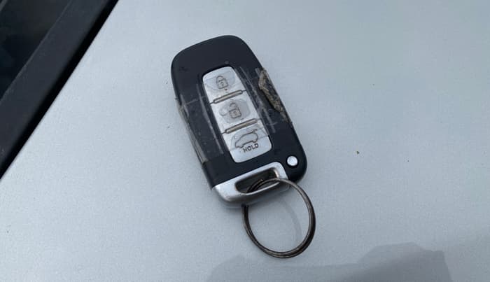 2013 Hyundai i20 ASTA 1.2, Petrol, Manual, 1,02,376 km, Key Close Up